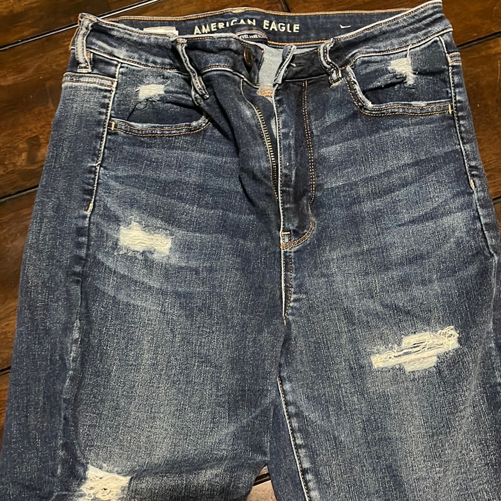 American Eagle distress jeans
